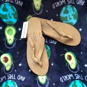 NWT Rainbow braised flip flops